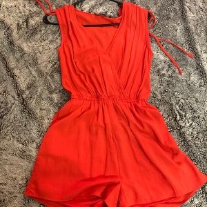 Orange XS romper !